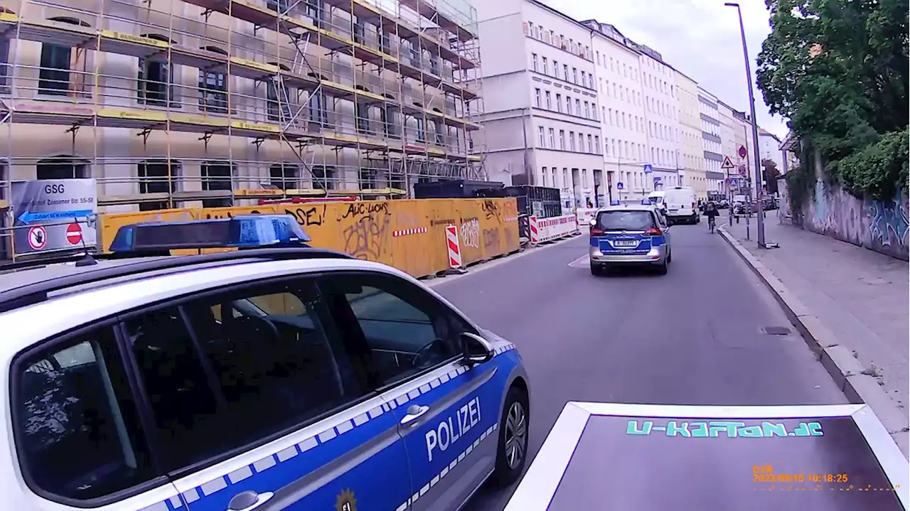 Wenn die Berliner Polizei schlecht fährt: Video zeigt zu enges Überholen von Radfahrer