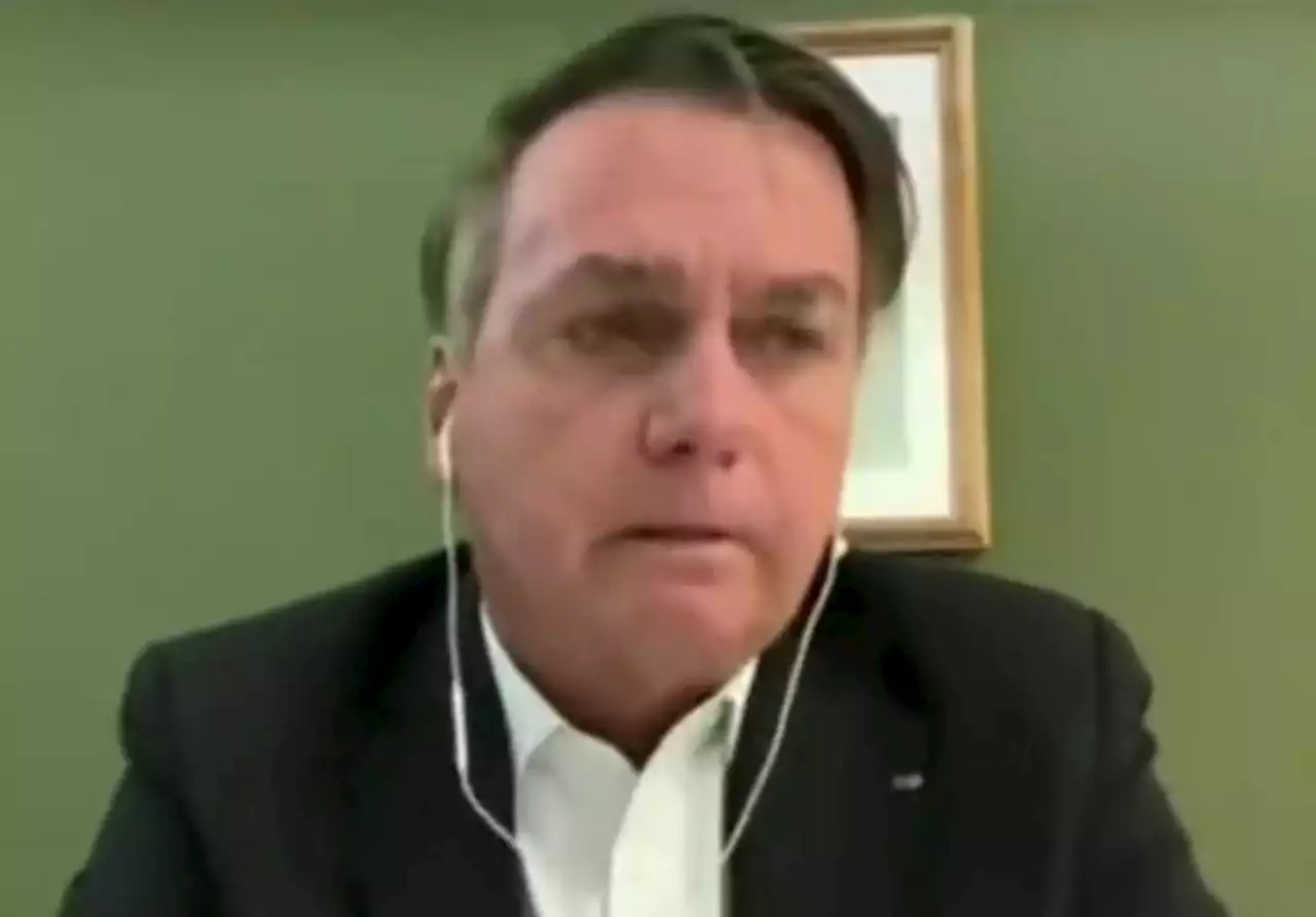 Brasile, Bolsonaro in lacrime: 'Vogliono distruggermi' - Video