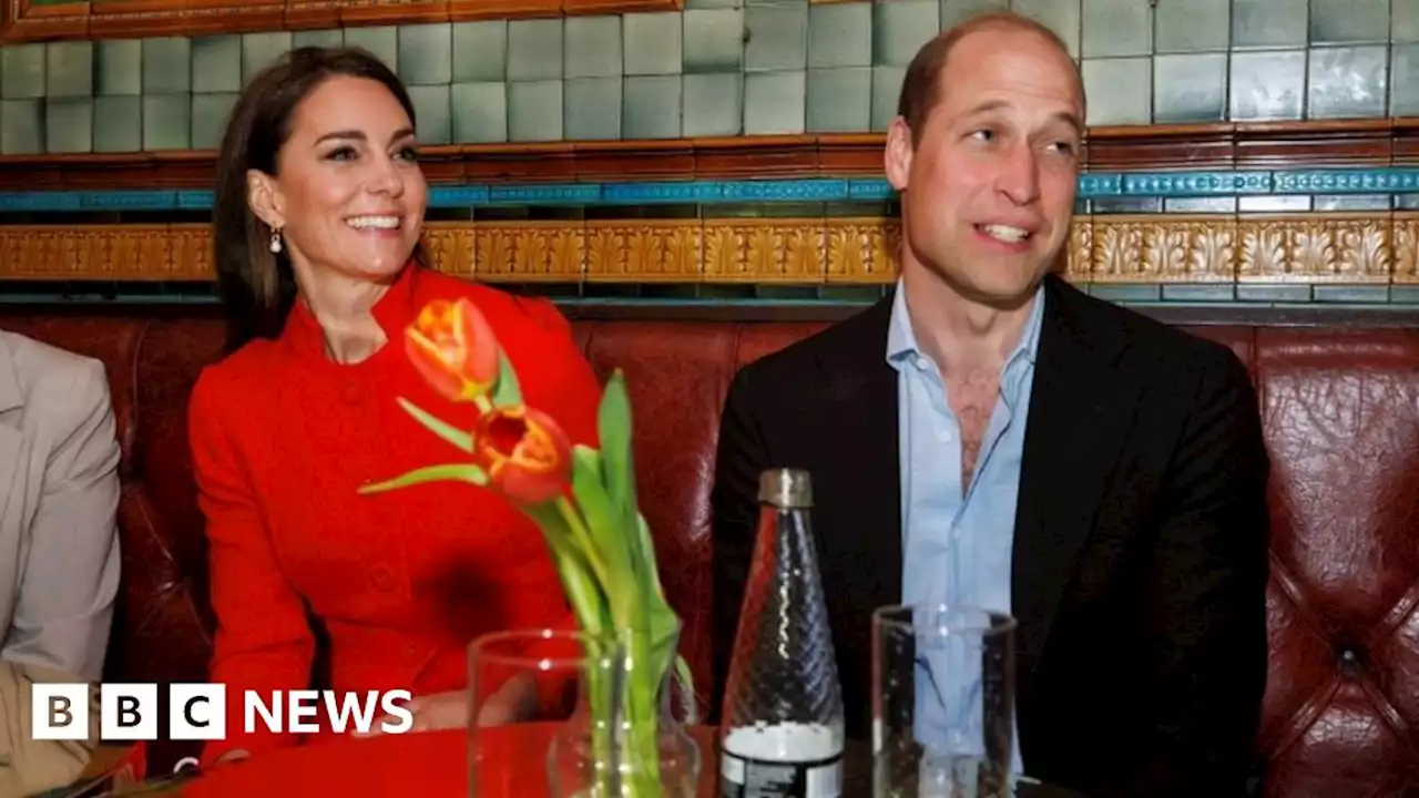 Prince William and Kate drop into a Soho pub