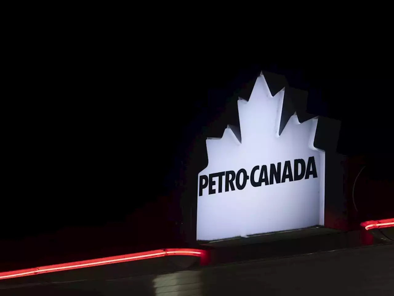 Canadian Tire, Petro-Canada to partner on gas stations and rewards programs