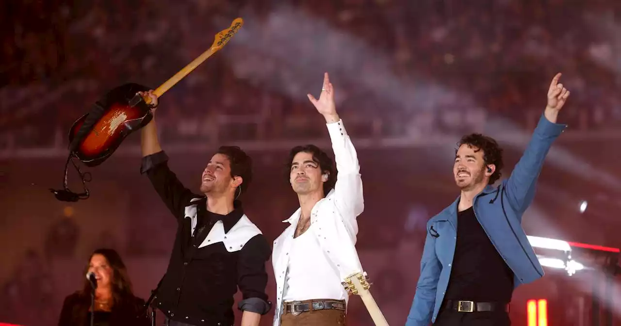 Jonas Brothers set 35-date tour for summer and fall, including Wrigley Field concert