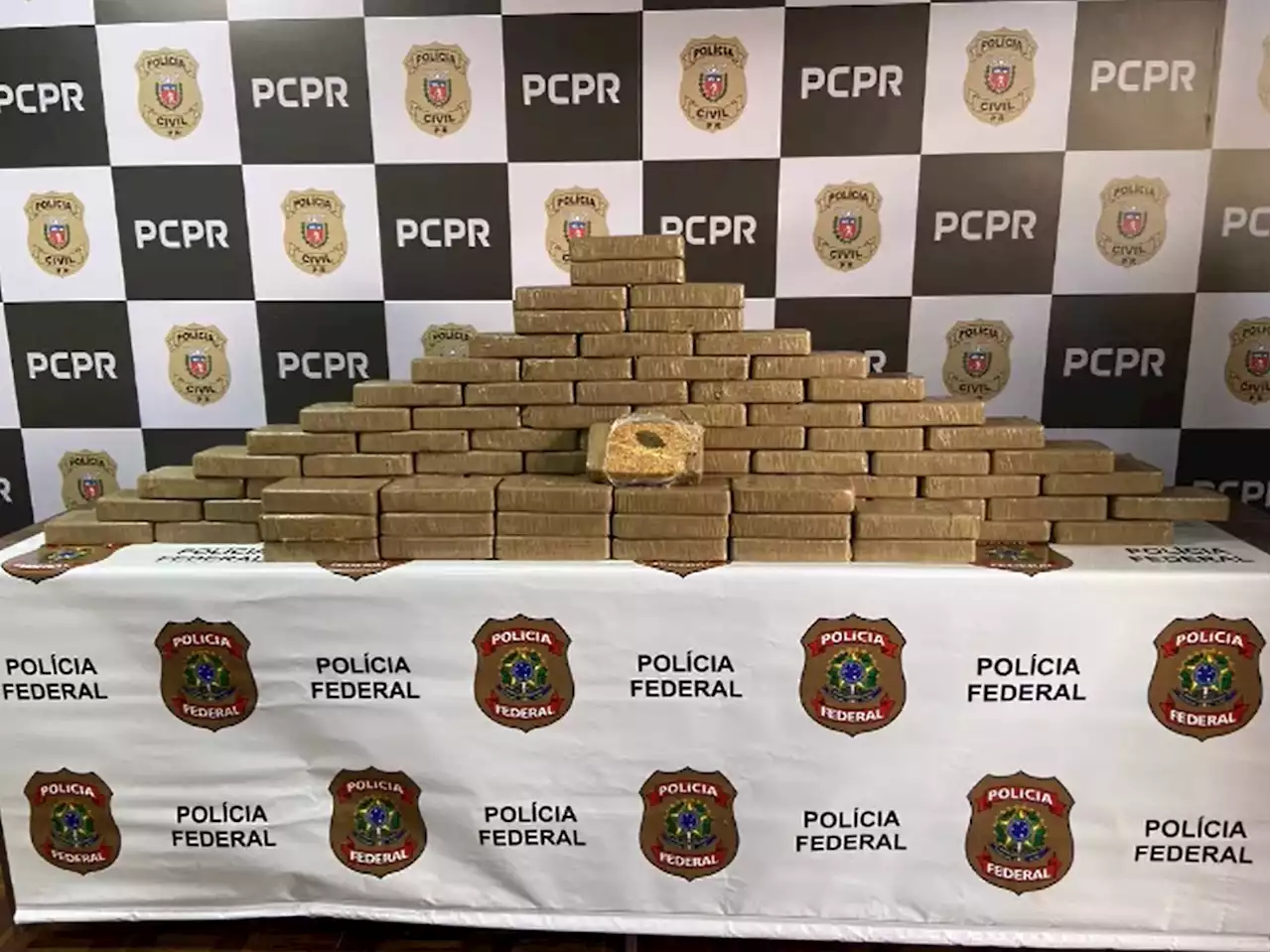 PF desarticula quadrilha que usava mergulhadores para levar drogas para o exterior