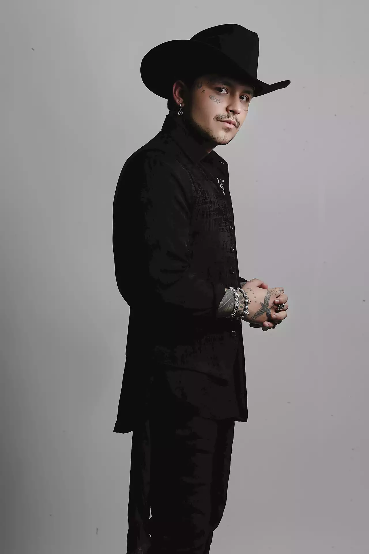 ‘Quiero hacer música para que la gente no se sienta sola’: Christian Nodal