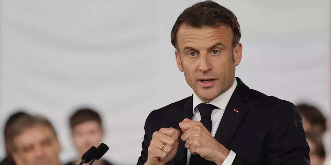 Emmanuel Macron débloque 1 milliard d'euros par an pour le lycée professionnel, «une cause nationale»