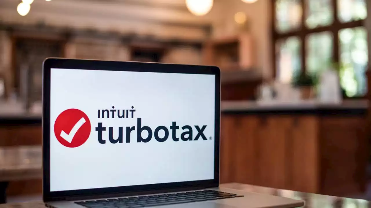 Intuit TurboTax customers to receive refunds after being misled into paying for federal tax returns