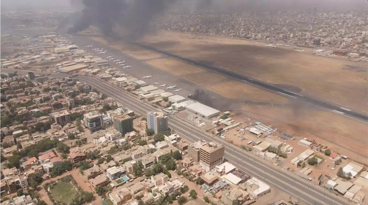 Heavy fighting in Khartoum as US warns of protracted war