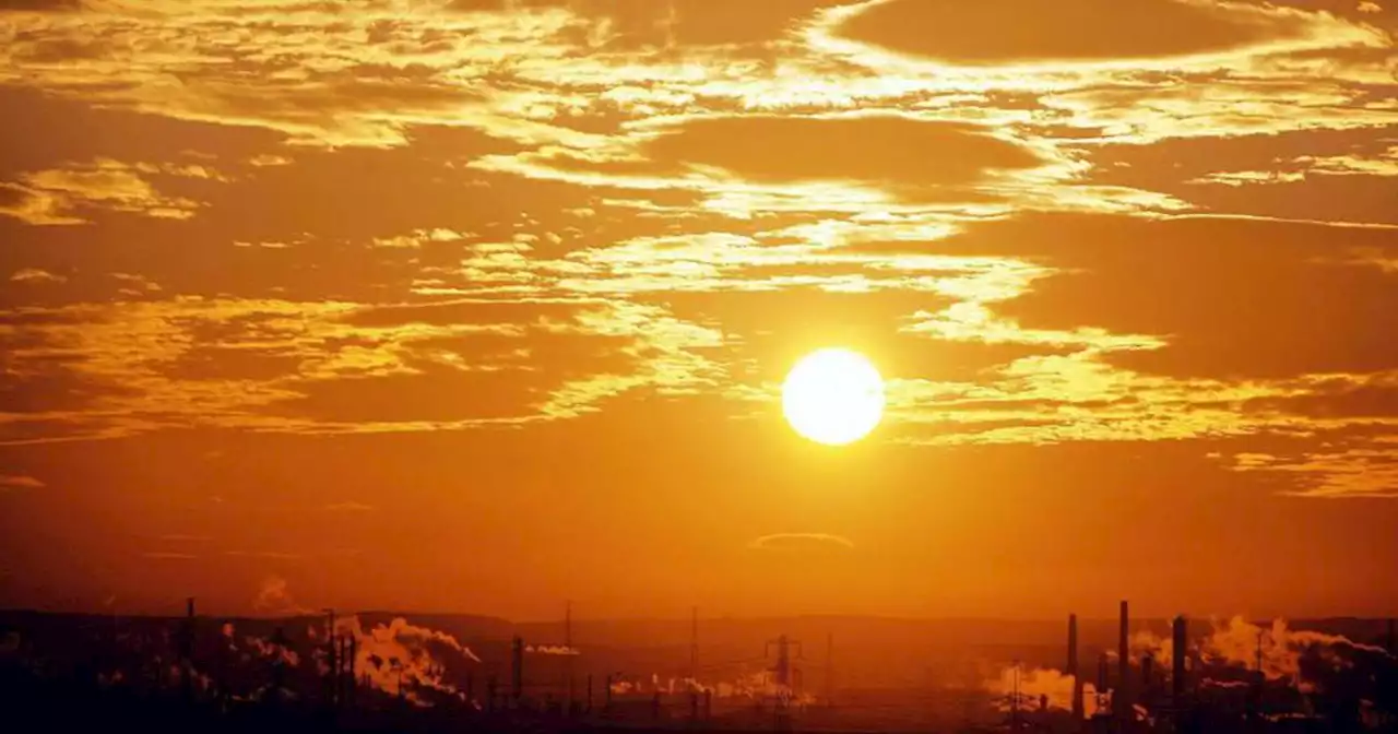 El Niño global weather pattern forecast to bring hotter temperatures