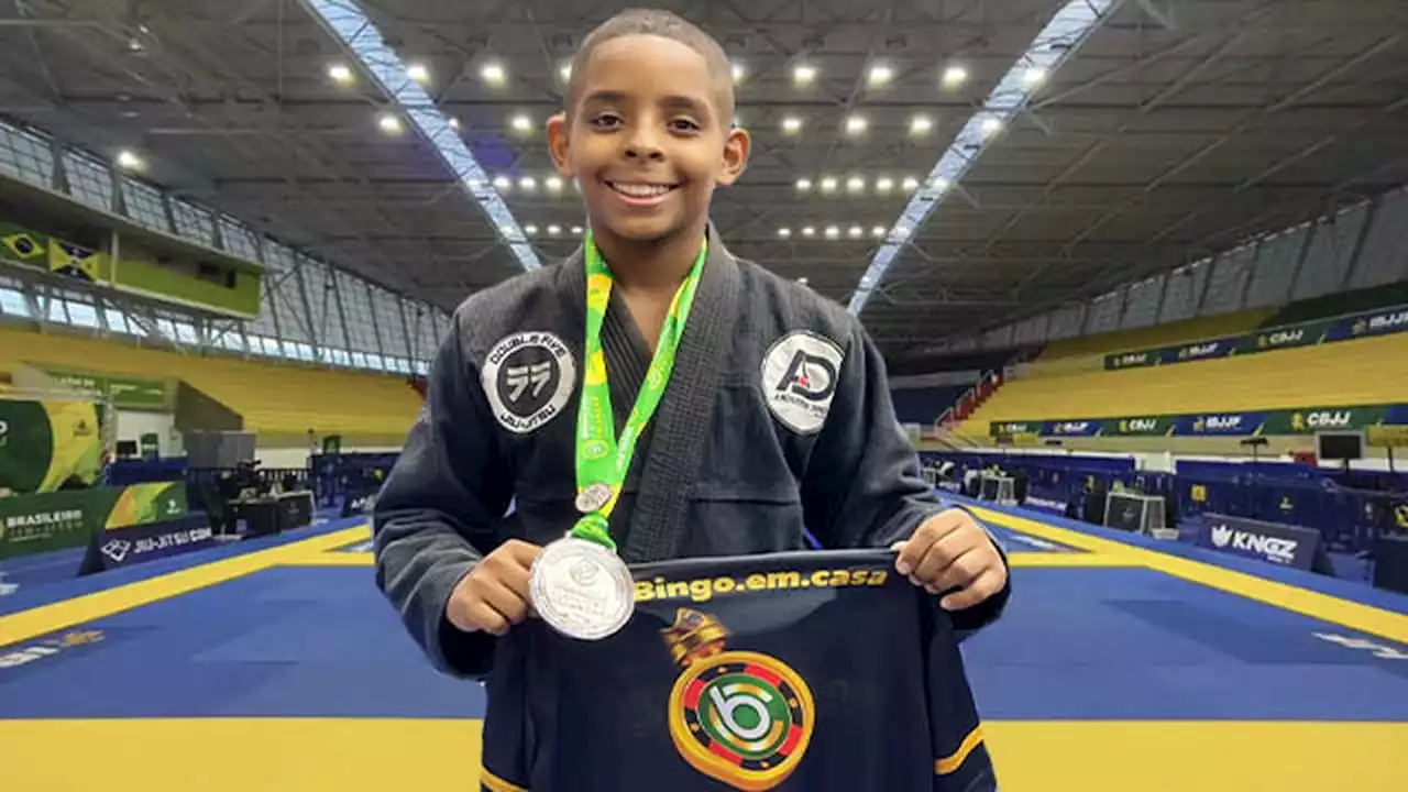 Jovem da comunidade do São Carlos é vice-campeão brasileiro de jiu-jitsu em São Paulo