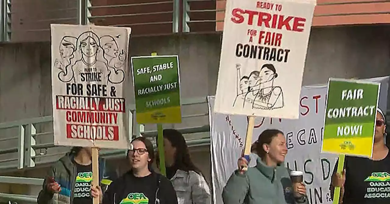 Teacher picket lines greet Oakland students arriving for Thursday classes