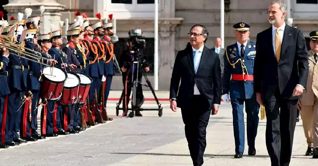 Los regalos que le llevó Gustavo Petro a los reyes de España: ¿Exageró?