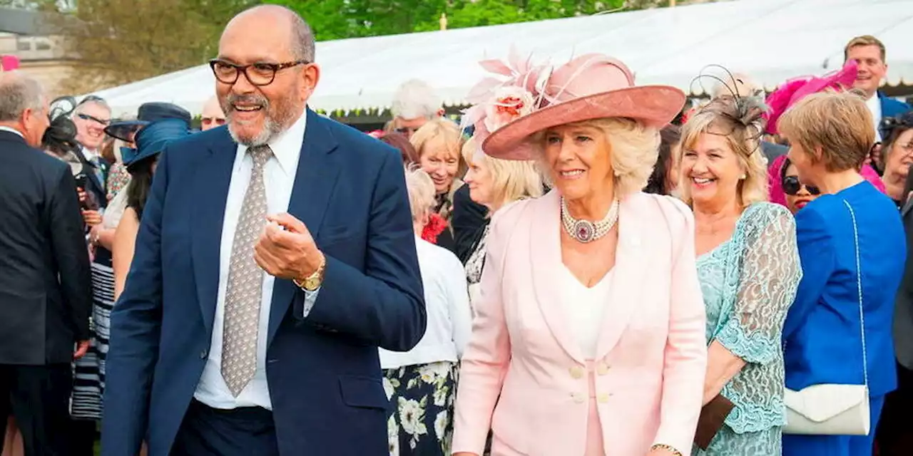 Couronnement de Charles III : les secrets de la robe de Camilla