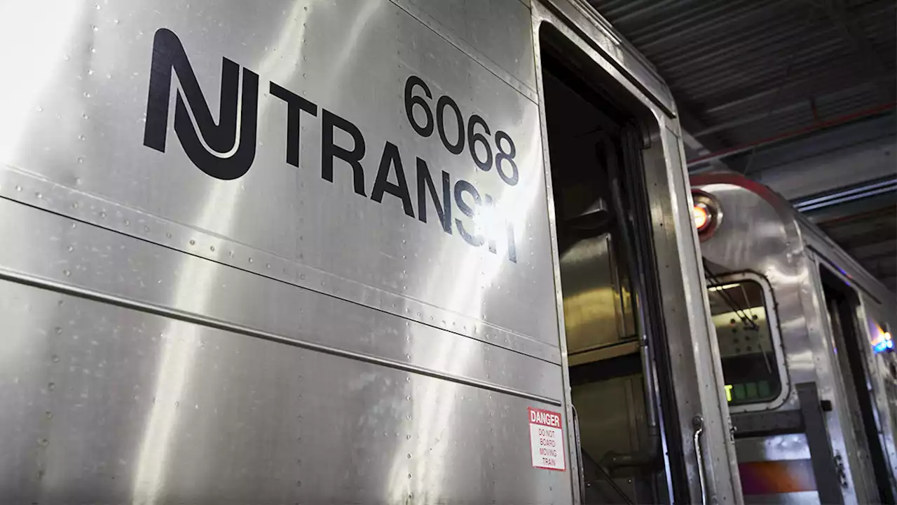 NJ Transit, Amtrak Suspend Rail Service In and Out of Penn Station, Causing Commute Chaos