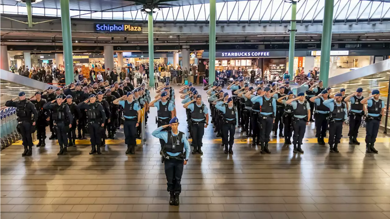 Van Plaza tot het luchtruim: ook op Schiphol is het vanavond twee minuten stil