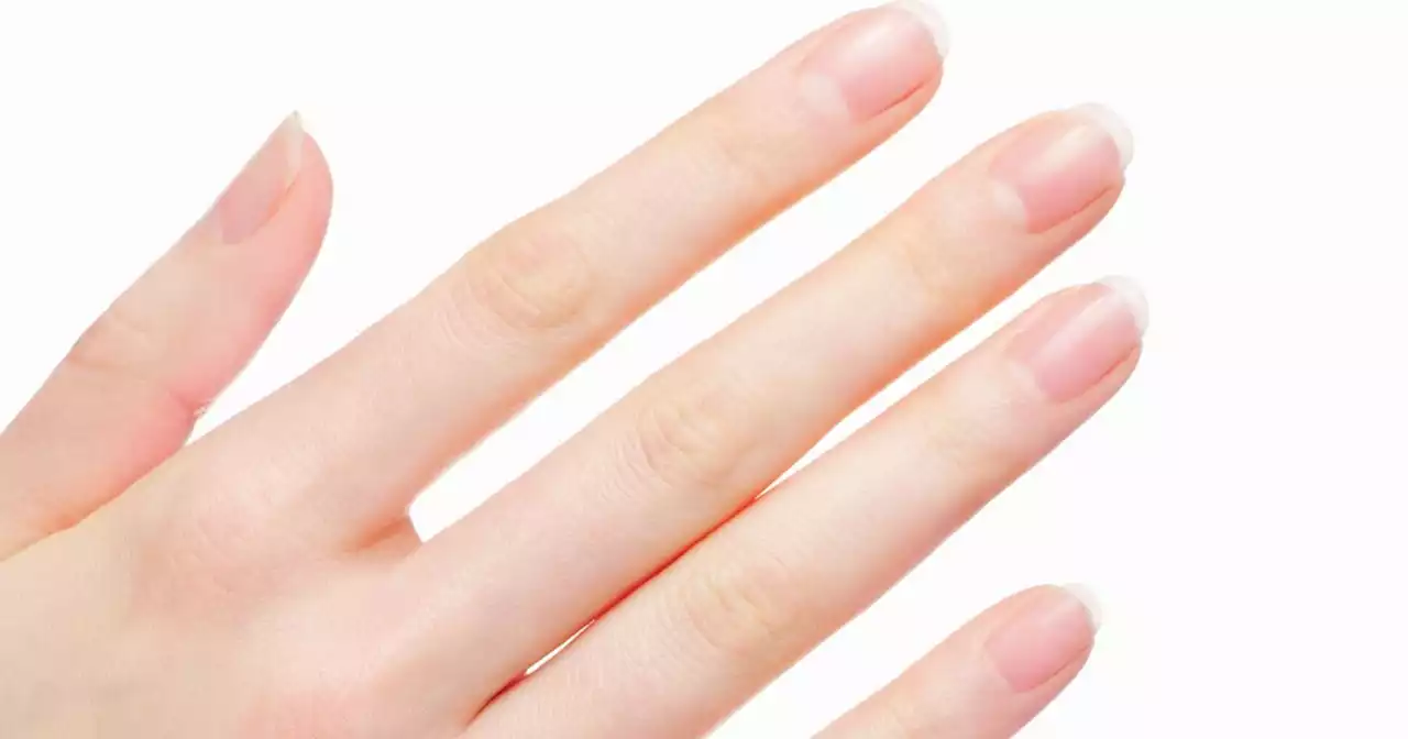 Simple 'finger test' people can do at home for early signs of lung cancer