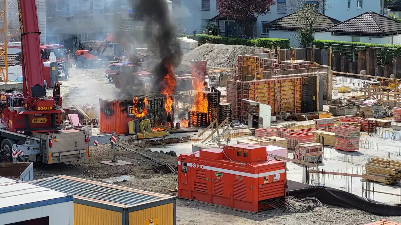 Rapperswil-Jona SG: Brand von Baustellen-Container