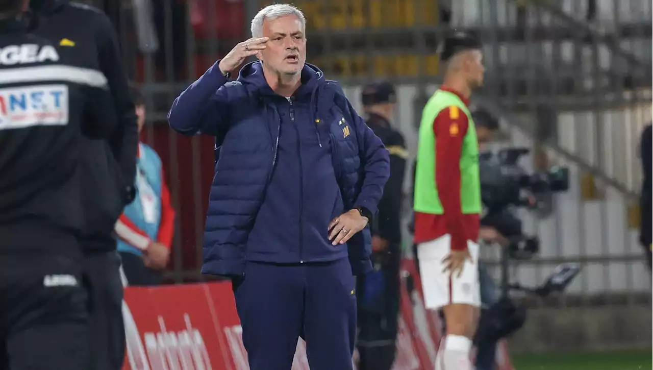 Mourinho contro l'arbitro Chiffi, procura federale apre indagine