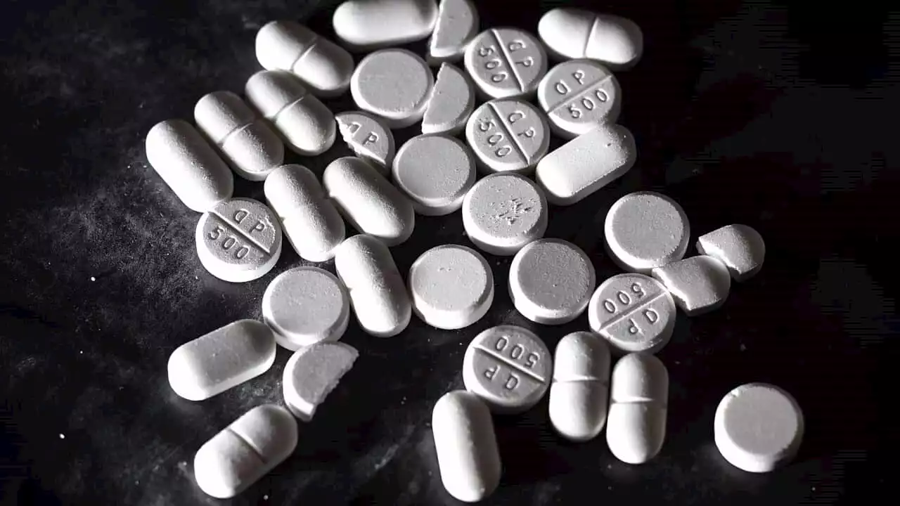 Paracetamol packets will be smaller from 2025. This is why