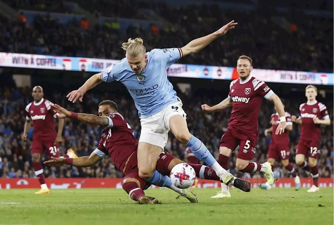 Soccer-Haaland breaks Premier League record as Man City reclaim top spot