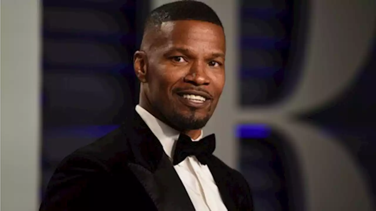 Jamie Foxx envía mensaje a sus fans tras semanas de hospitalización | Tomatazos