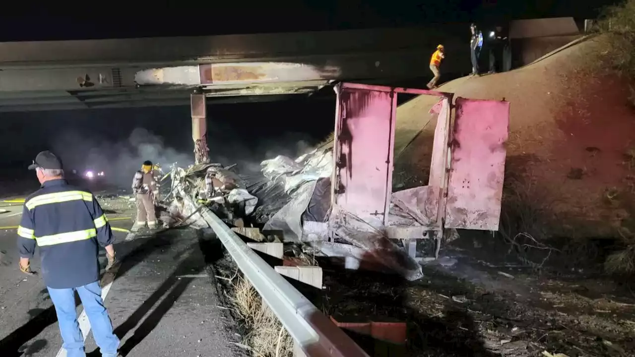 Deadly tractor-trailer crash closes Interstate 10 near Willcox