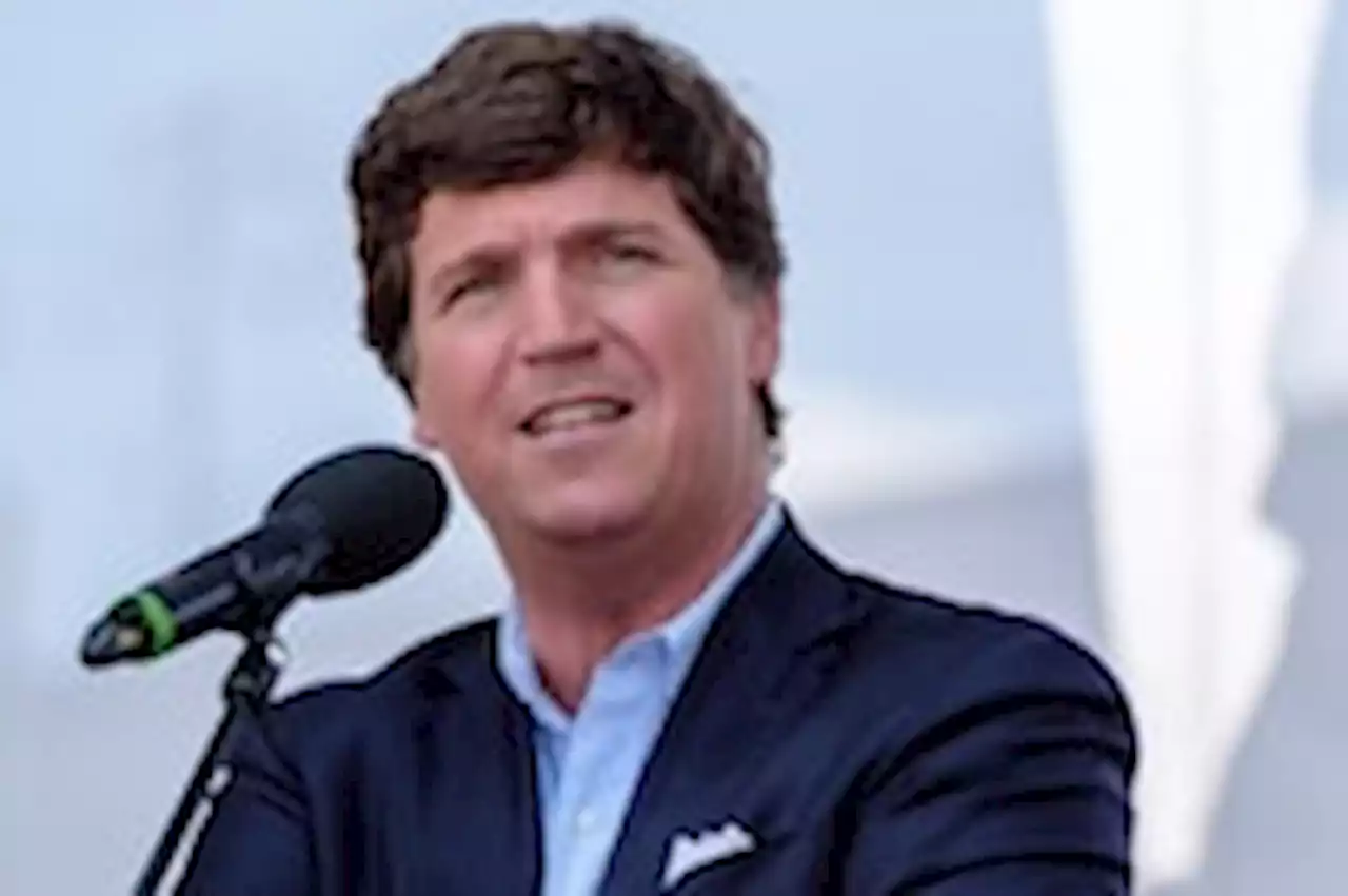 Tucker Carlson floats plan to host alternative GOP debate in post-Fox future