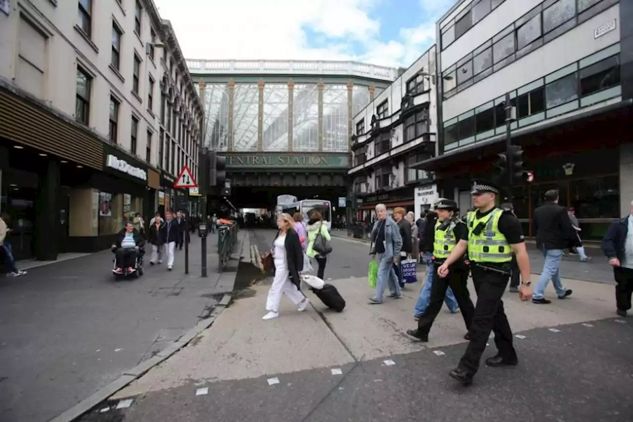 Two teens hospitalised after 'serious assault' at Glasgow's Four Corners