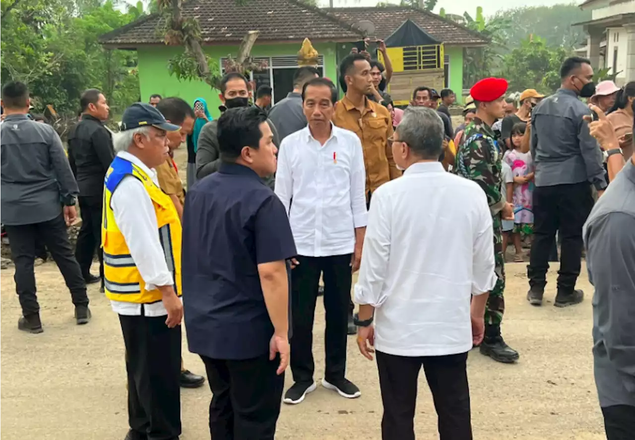 Dampingi Presiden Jokowi Saat Tinjau Jalan Rusak di Lampung, Erick Thohir Bilang Begini