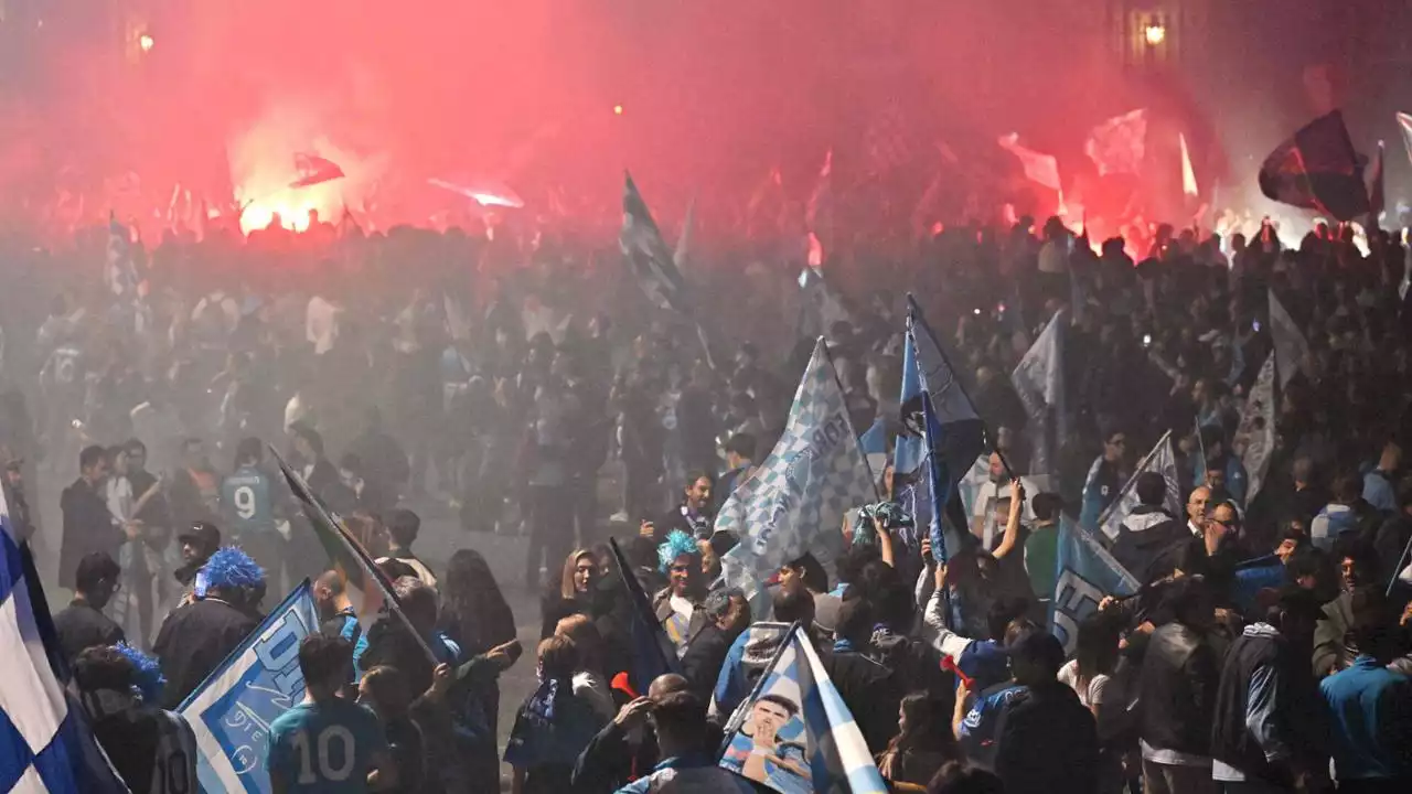 Festa scudetto, a Napoli oltre 200 feriti e un morto