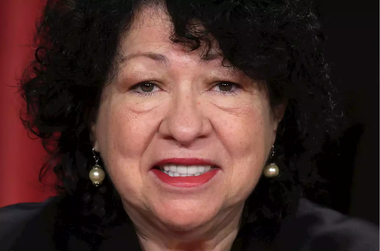 Conservatives call out Sotomayor's $3M from publisher amid Thomas reports