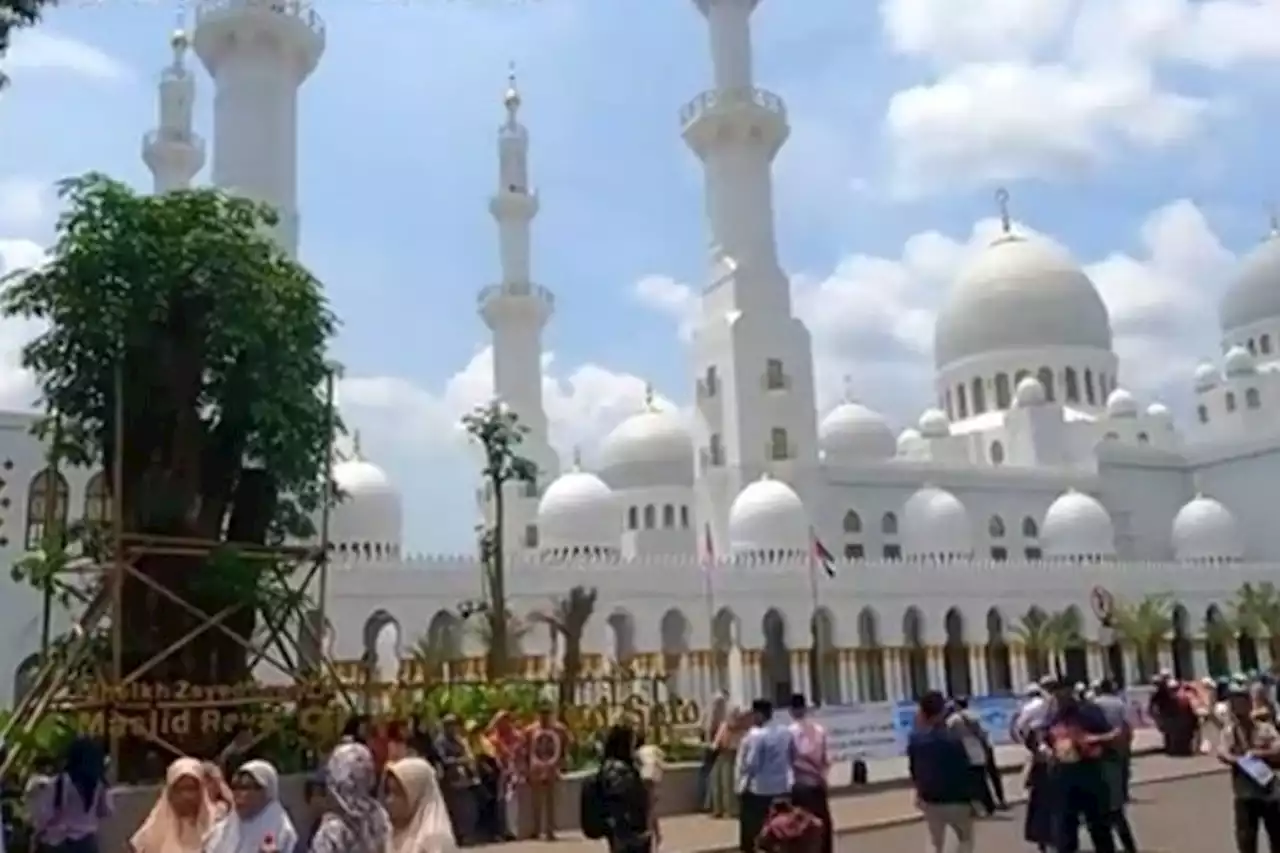 Banyak Korban Tarif Parkir Tinggi di Masjid Syekh Zayed Solo, Gibran Rakabuming Minta Masyarakat Lapor