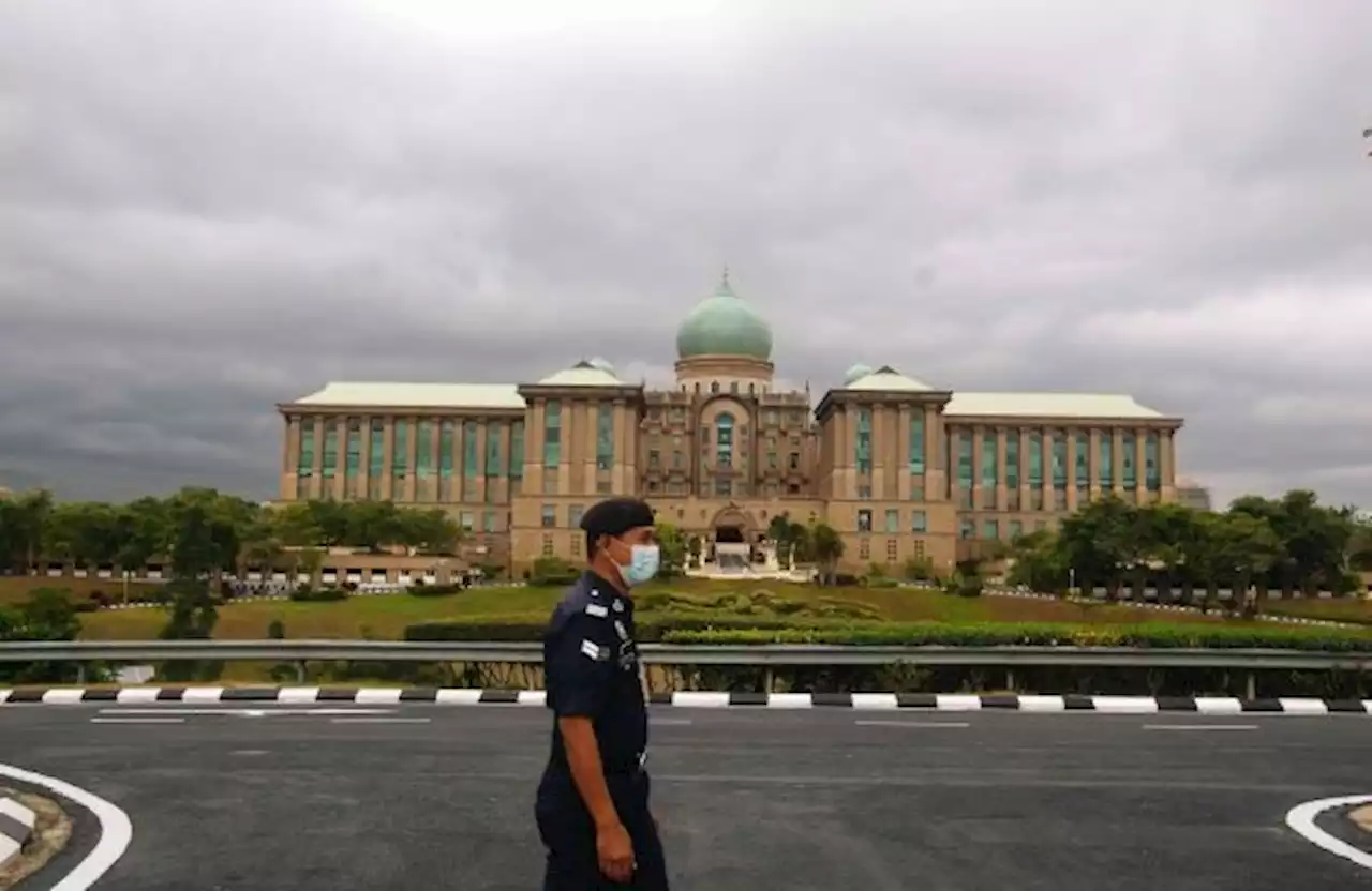 PMO rakam terima kasih atas khidmat Wan Nurzila