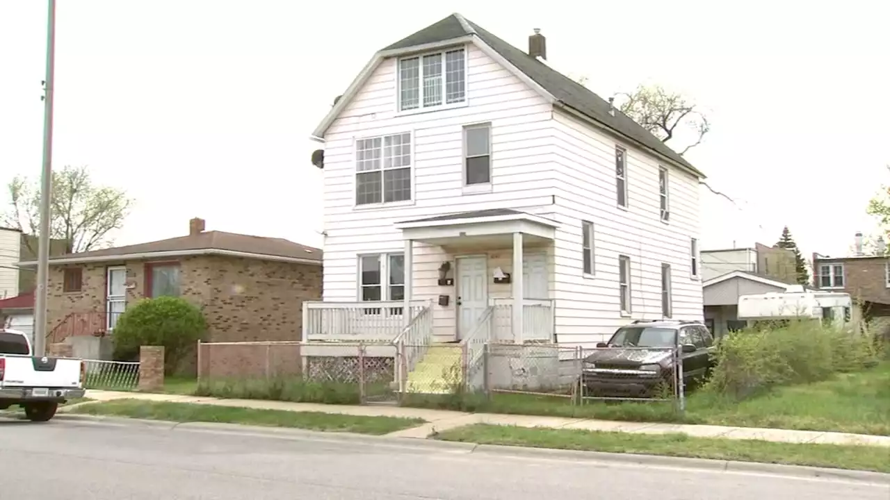 East Chicago, Indiana parents charged with death of 2-month-old son; arrest warrants issued