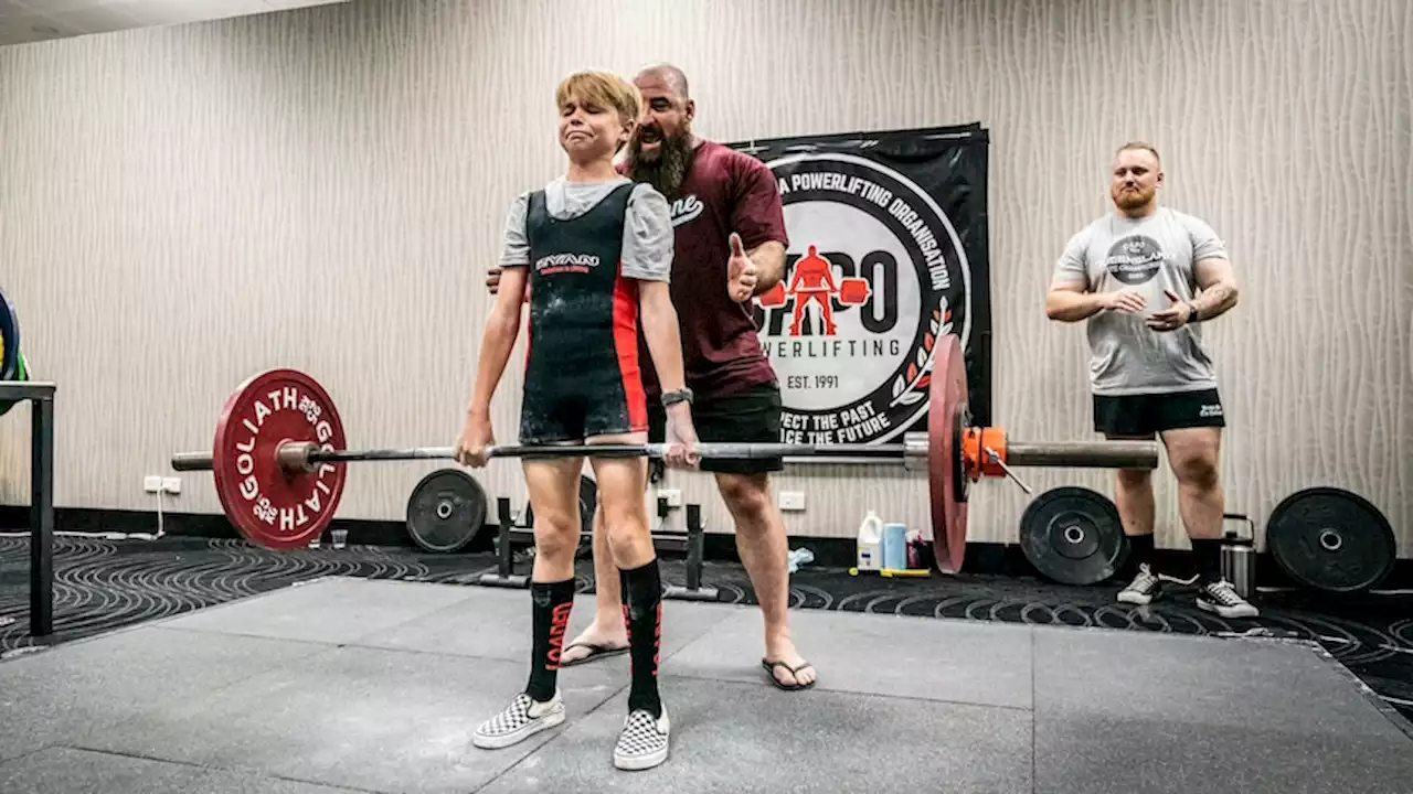 Sunshine Coast boy, 12, lifts twice his body weight to set new Australian record