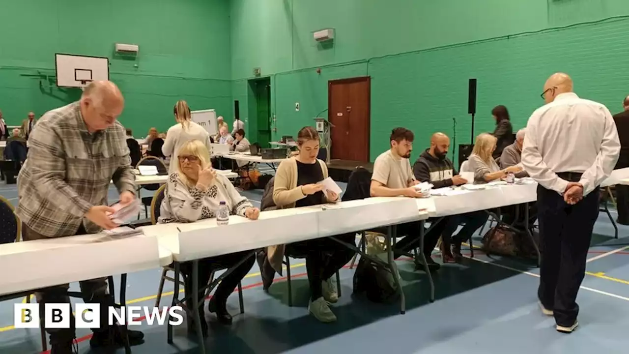 Derbyshire election count abandoned after candidate's death