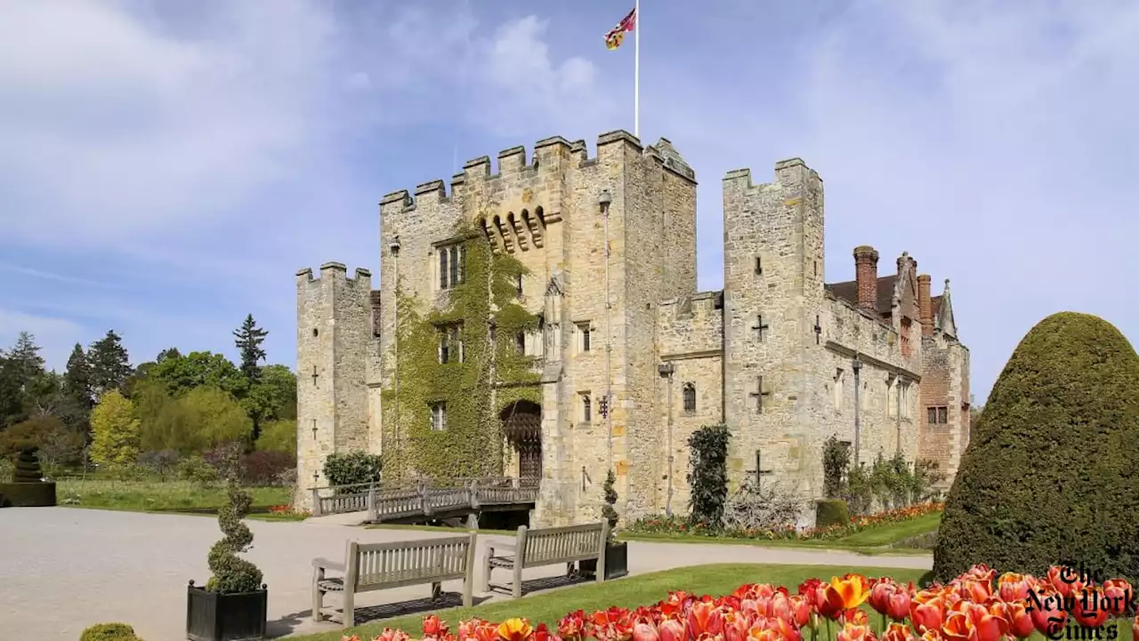 You can stay like royalty in these 6 British castles in the United Kingdom and still afford it