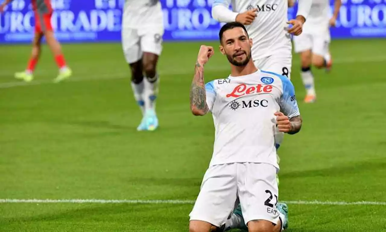 Napoli, Politano lancia il coro tra i tifosi: 'E la Juve m...a' VIDEO