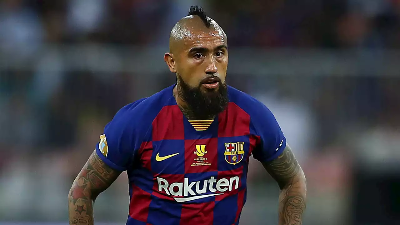 Messi: Crazy people, you can’t insult world’s best player - Arturo Vidal attacks PSG fans