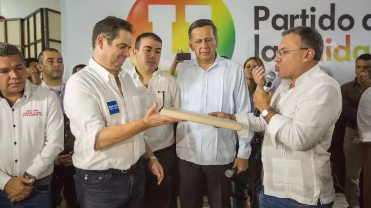 De Vargas Lleras, Uribe, Santos a Petro: la camaleónica vida política de Roy