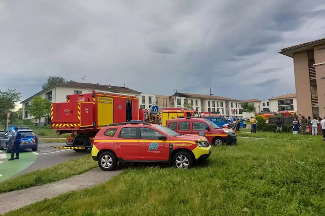 10 appartements détruits par un incendie à Ramonville près de Toulouse, 24 personnes relogées