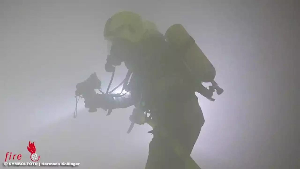 D: Brand mit ausgelöster Sprinkleranlage in Einkaufszentrum in Schwelm