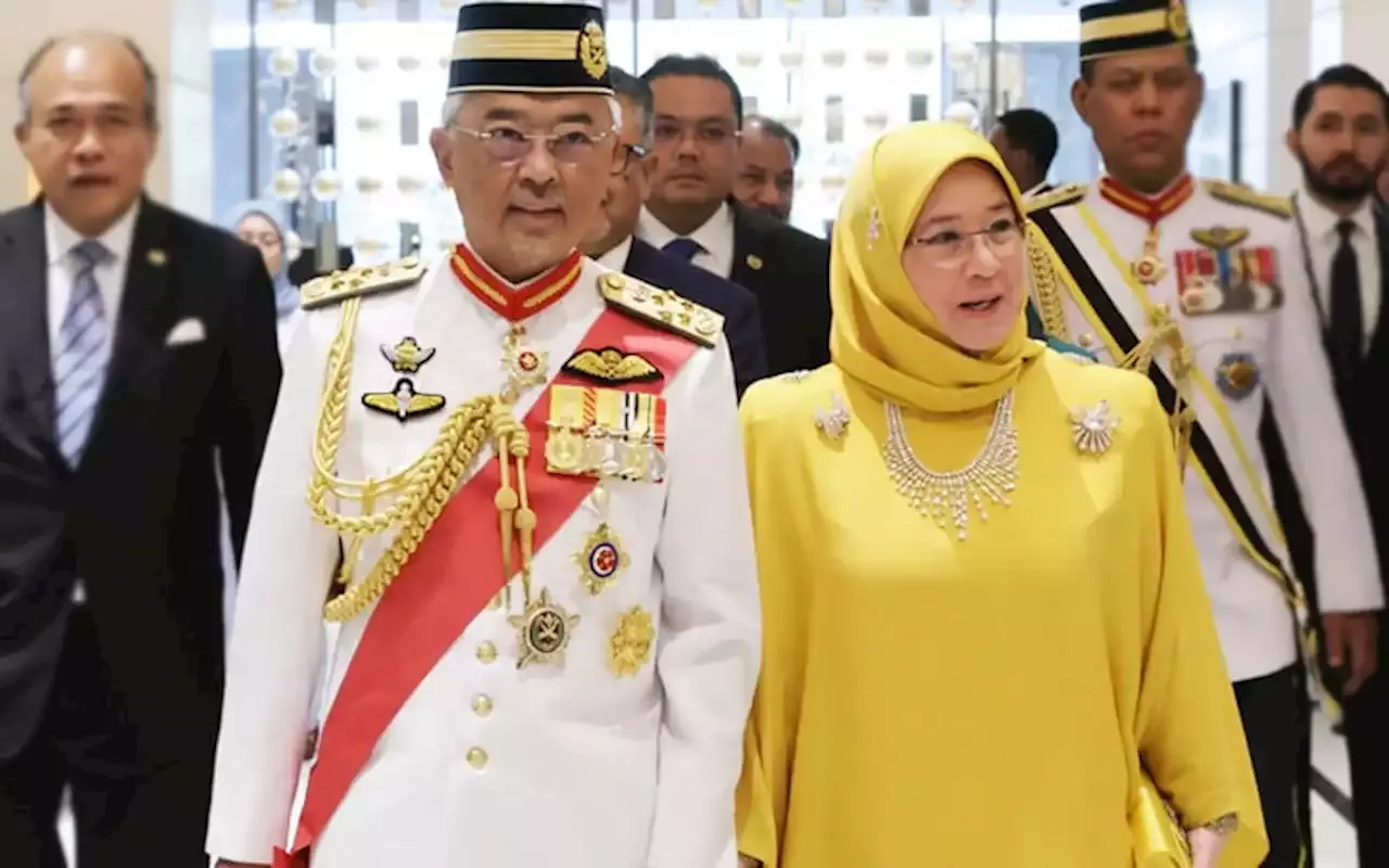 Sultan Abdullah, Tunku Azizah antara tetamu pertabalan Raja Charles ...