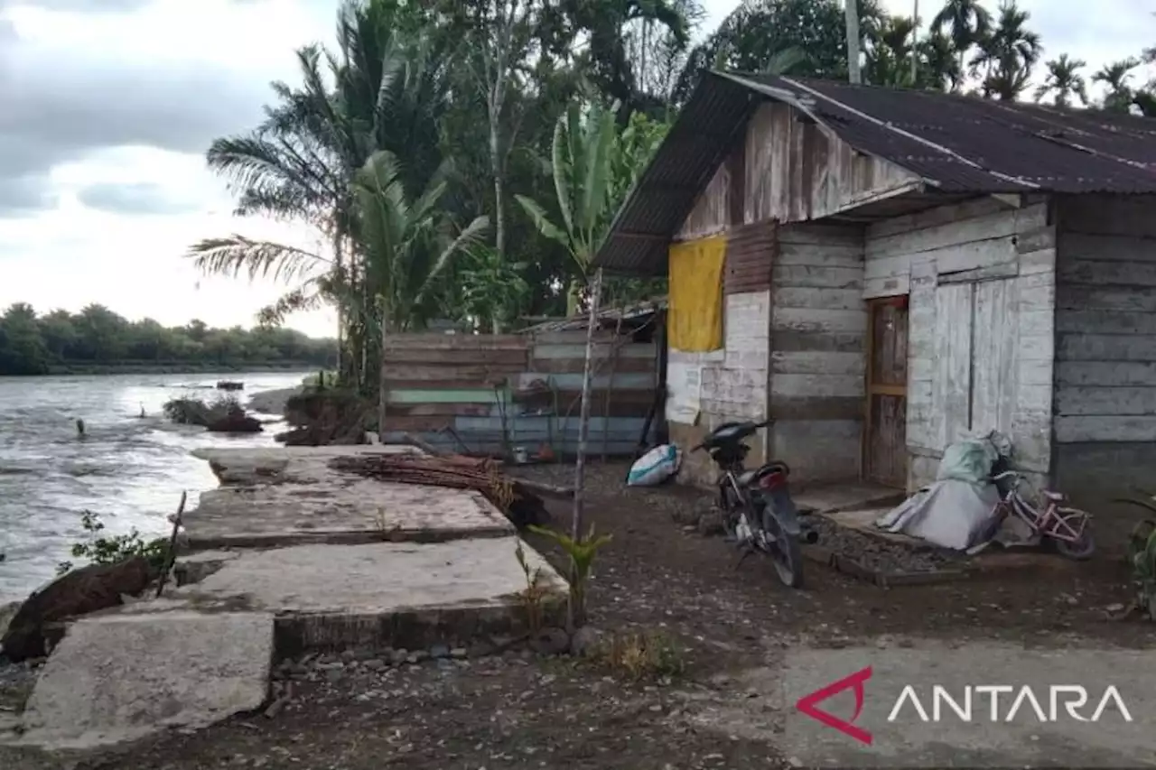 Banjir Merendam Puluhan Rumah Warga di Pedalaman Aceh Barat