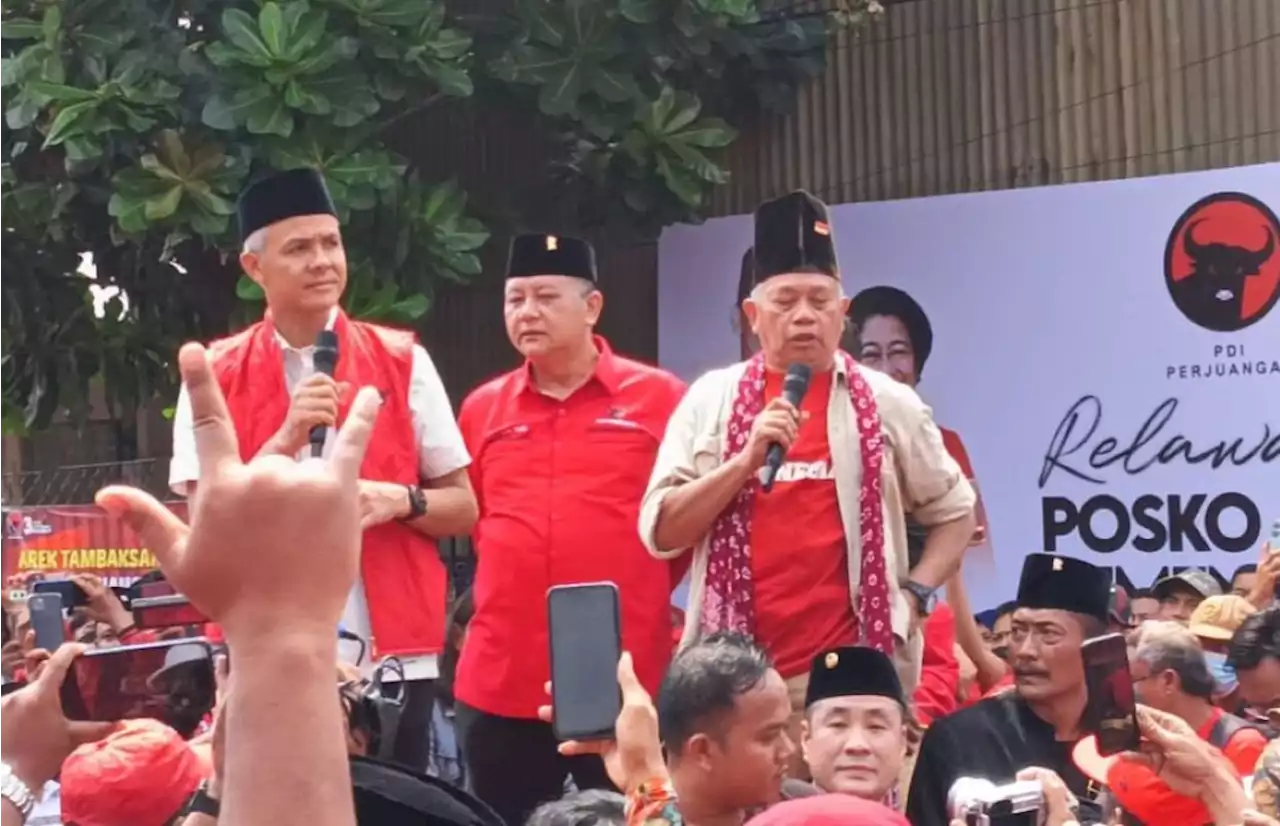 Berorasi di Posko Pandegiling, Ganjar Pranowo: Kita Bukan Banteng Gembeng