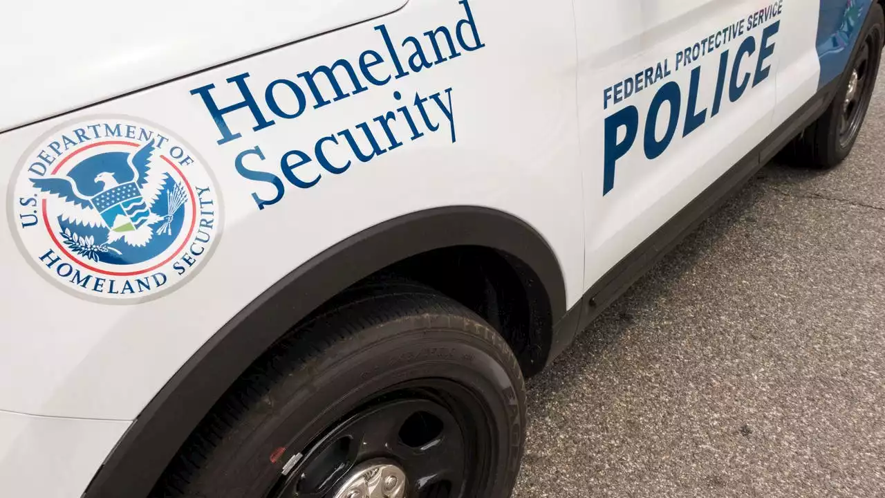 Pedestrian seriously injured during Homeland Security chase in Oakland