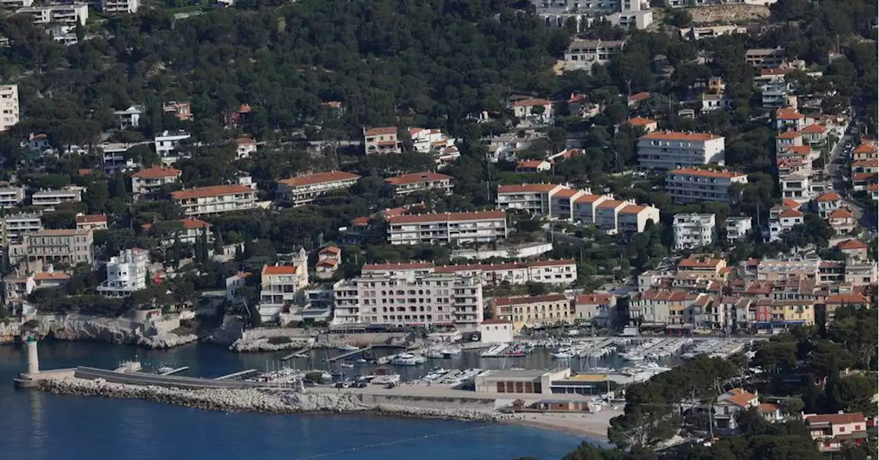 'Airbnb, c'est la mort au village' : le combat de la ville de Cassis pour réguler les locations touristiques