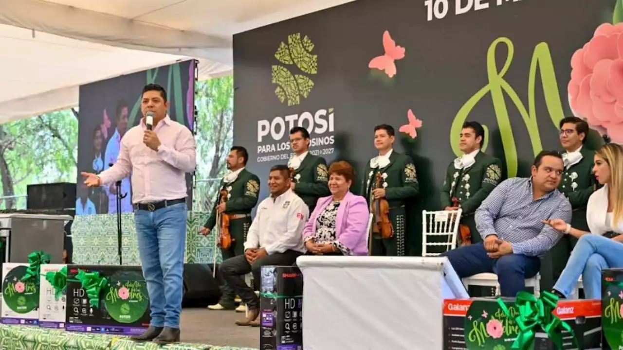 Ricardo Gallardo refrenda el apoyo a madres de todo San Luis Potosí