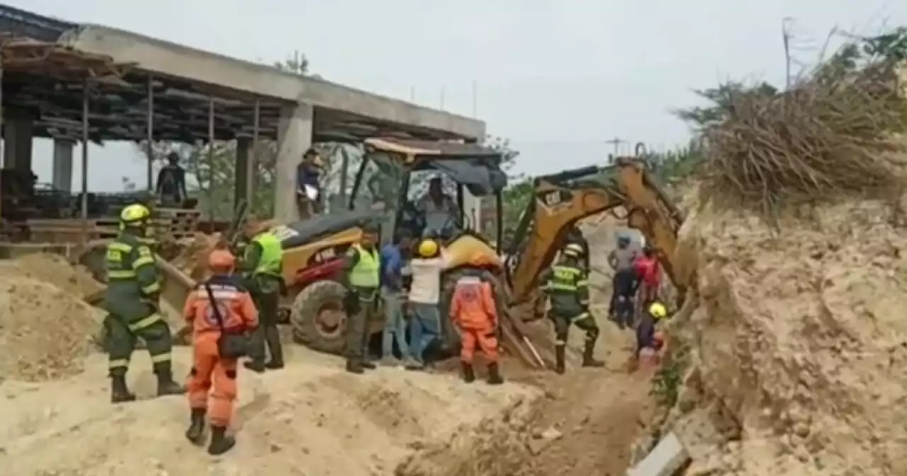 Padre e hijo que trabajaban como obreros murieron al ser sepultados por alud de tierra