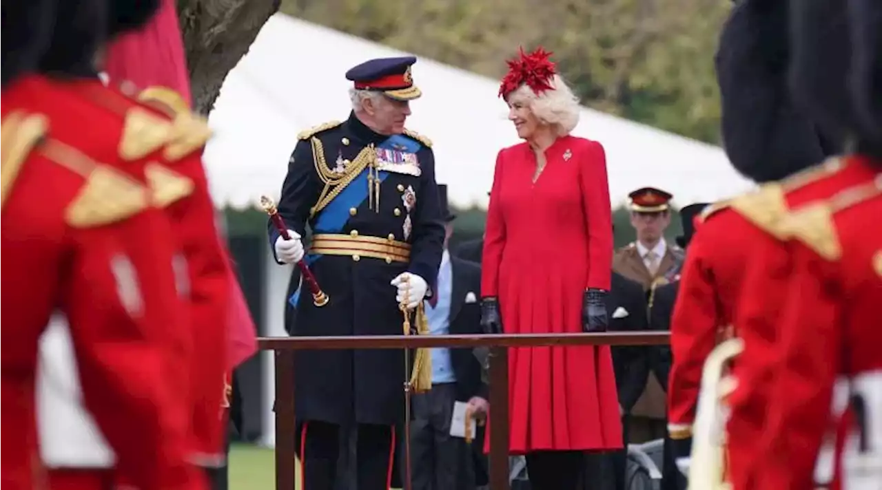 Así son las prendas ceremoniales que se usan en la coronación del rey Carlos III