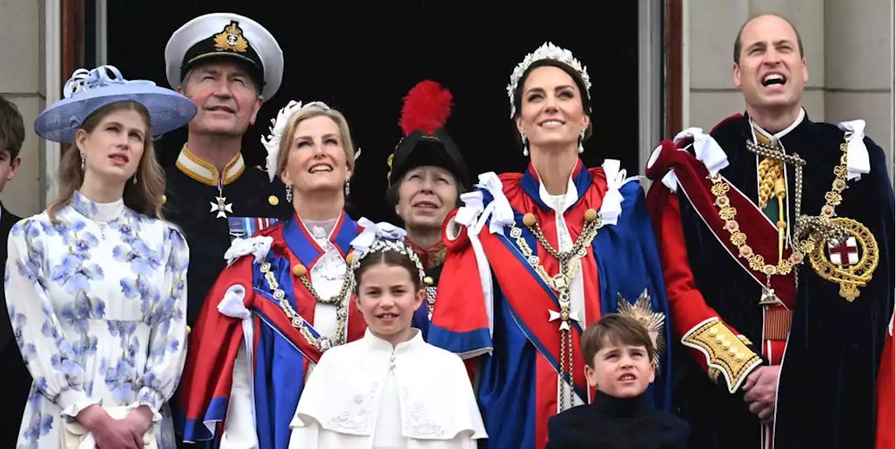 Sophie, Duchess of Edinburgh, emerges on Buckingham Palace balcony in white dress