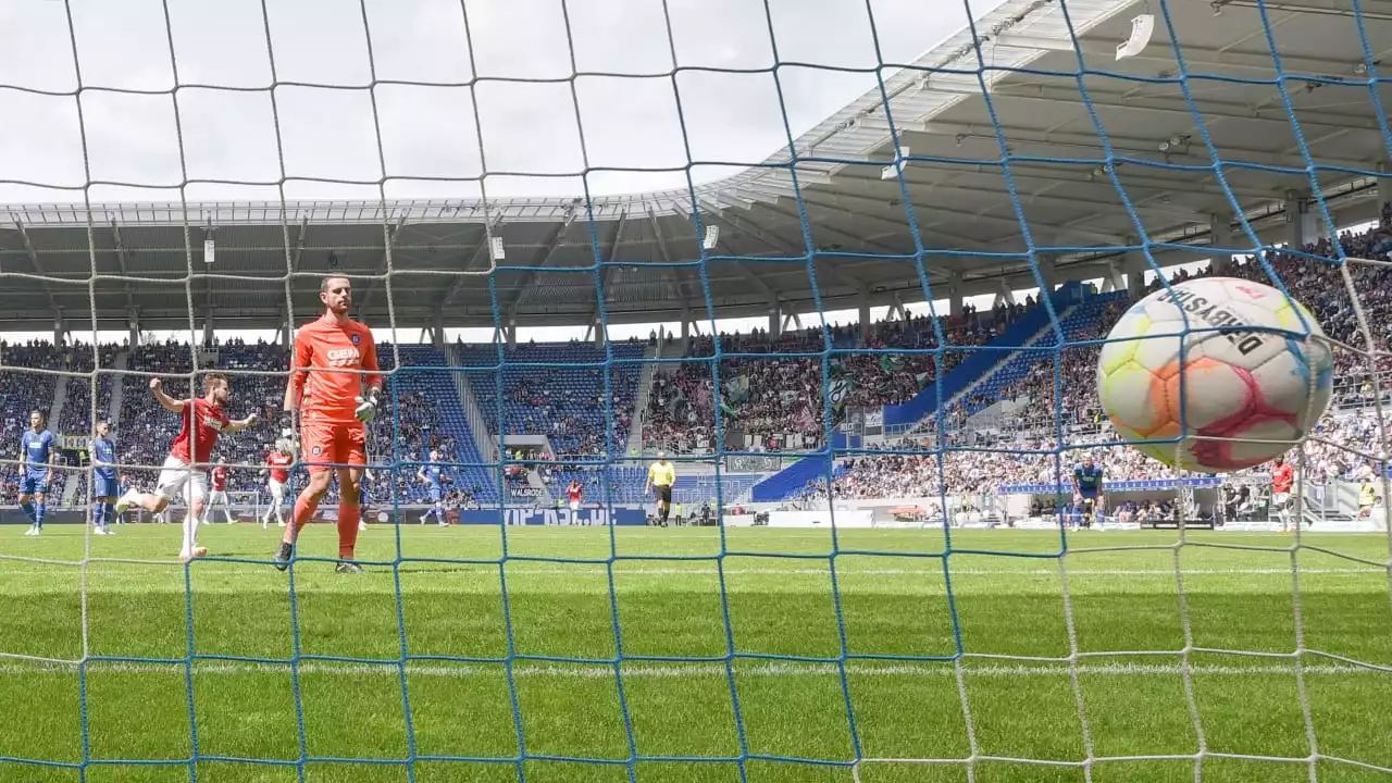 2. Bundesliga: Hannover-Profi gesteht Hoden-Tor – „War der Sack ...“